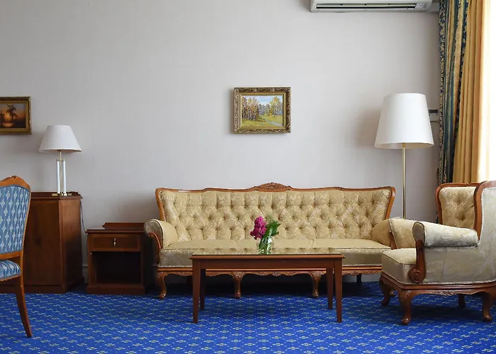 Natsionalny Hotel