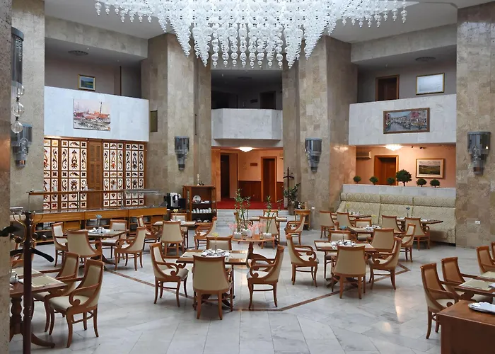 Natsionalny Hotel