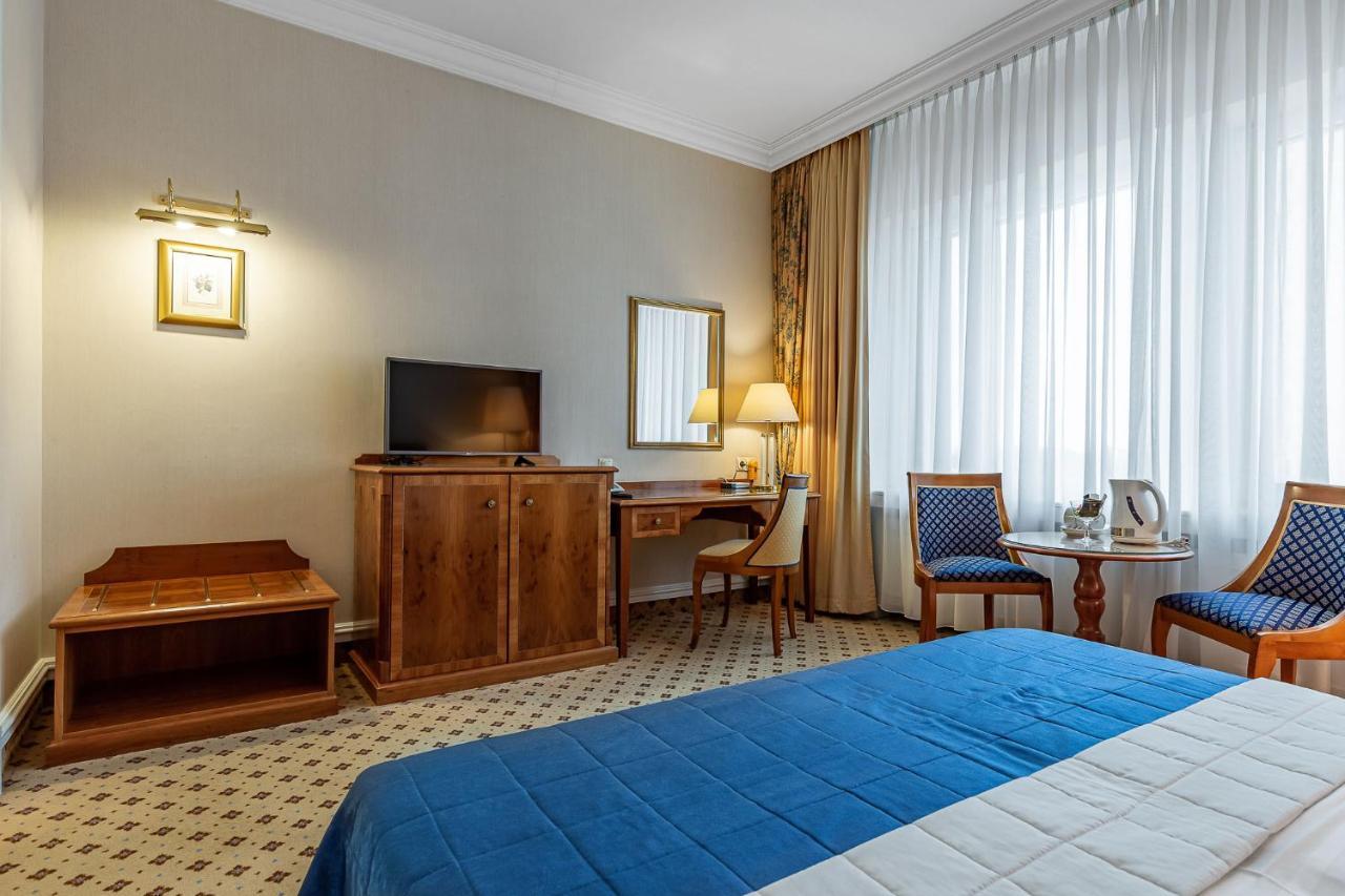 Hotel Natsionalny 4*