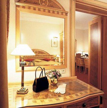 Natsionalny 4* Kyiv